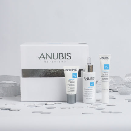 Pachet cu puternic efect de luminozitate - ANUBIS Whitening Illuminating Treasure Pack